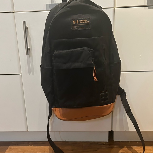 Under armour backpack from sport Chek - Picture 4 of 5